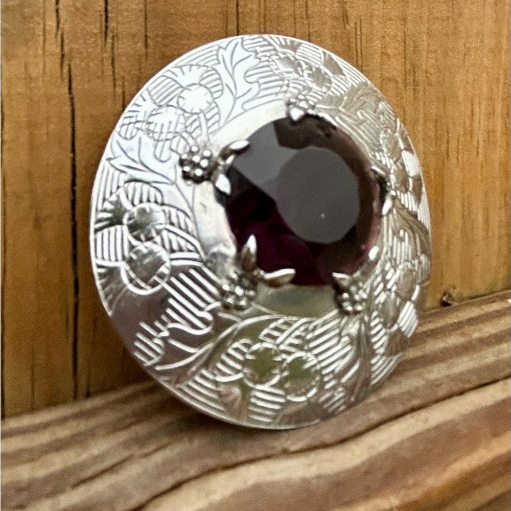 Mizpah Vintage signed silver tone Scottish  Purple rhinestone round brooch pin